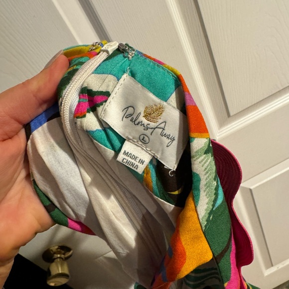 RED DRESS MAXI PERFECT FOR THAT ISLAND VACATION! - Picture 2 of 4